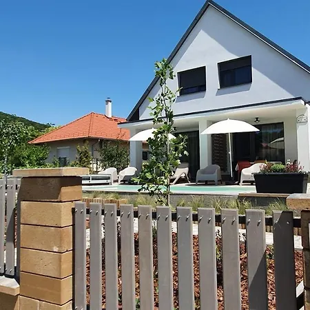 Relax Balaton Apartament